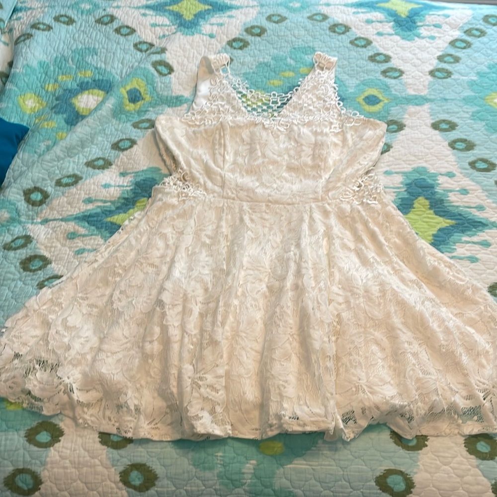 Short white lace dress